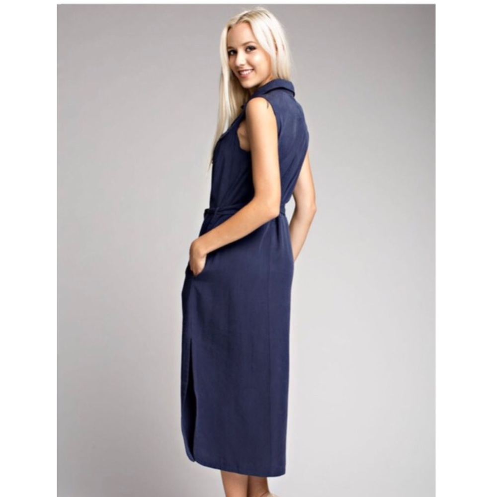 Simply Chic Maxi Surplus Shirt Dress - Picture 3 of 6
